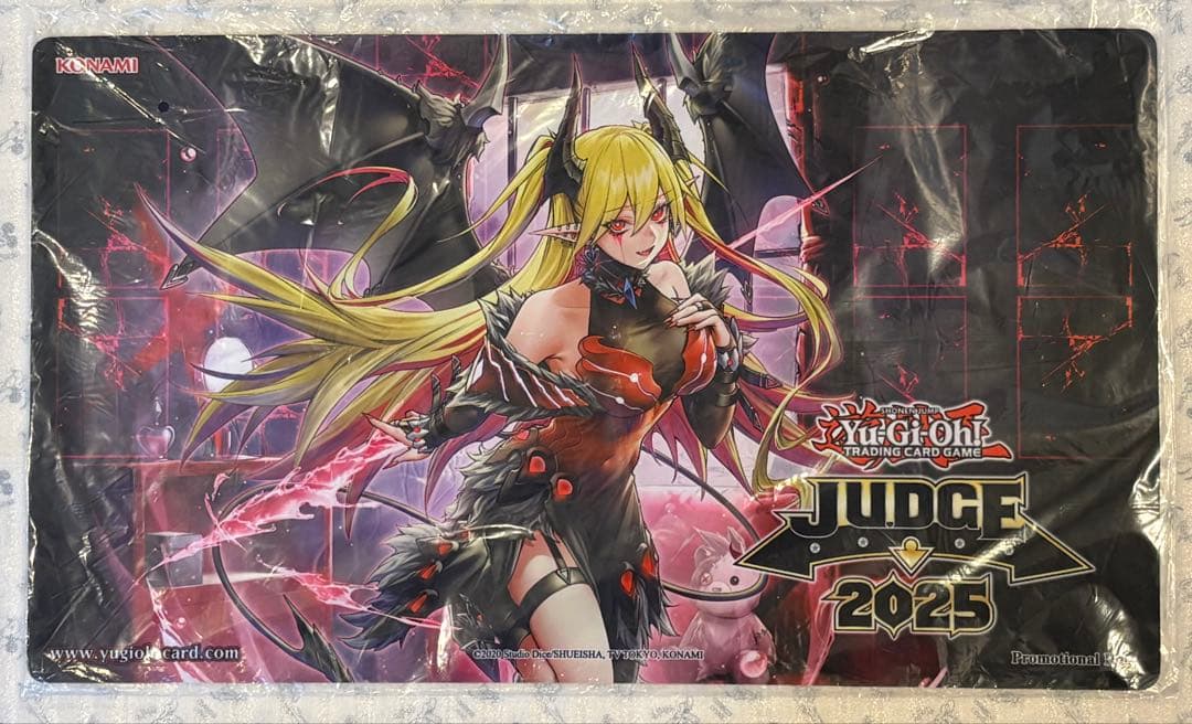 希少 海外限定 紅涙の魔ラクリモーサ judge プレイマット 遊戯王 新品