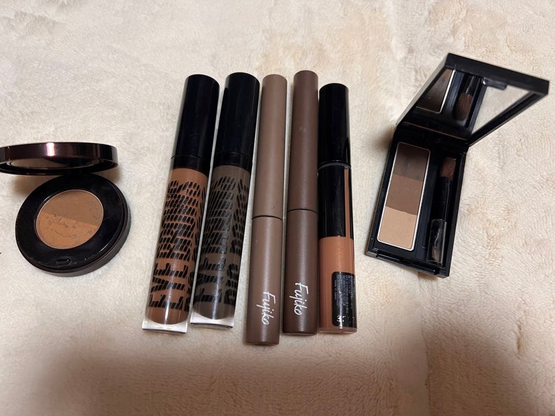 豪華アイブロウセットM.A.C アナスタシア ケイト Fujikoの4ブランド！