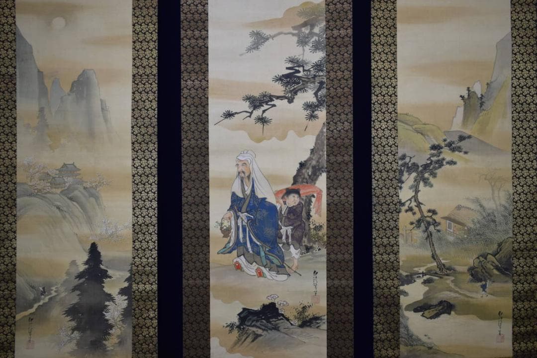 真作/狩野伊川院/人物山水図/三幅/金襴表装/布袋屋掛軸HG-24 狩野伊川院 耕作図 絹本対幅特上表具 | 古美術ささき