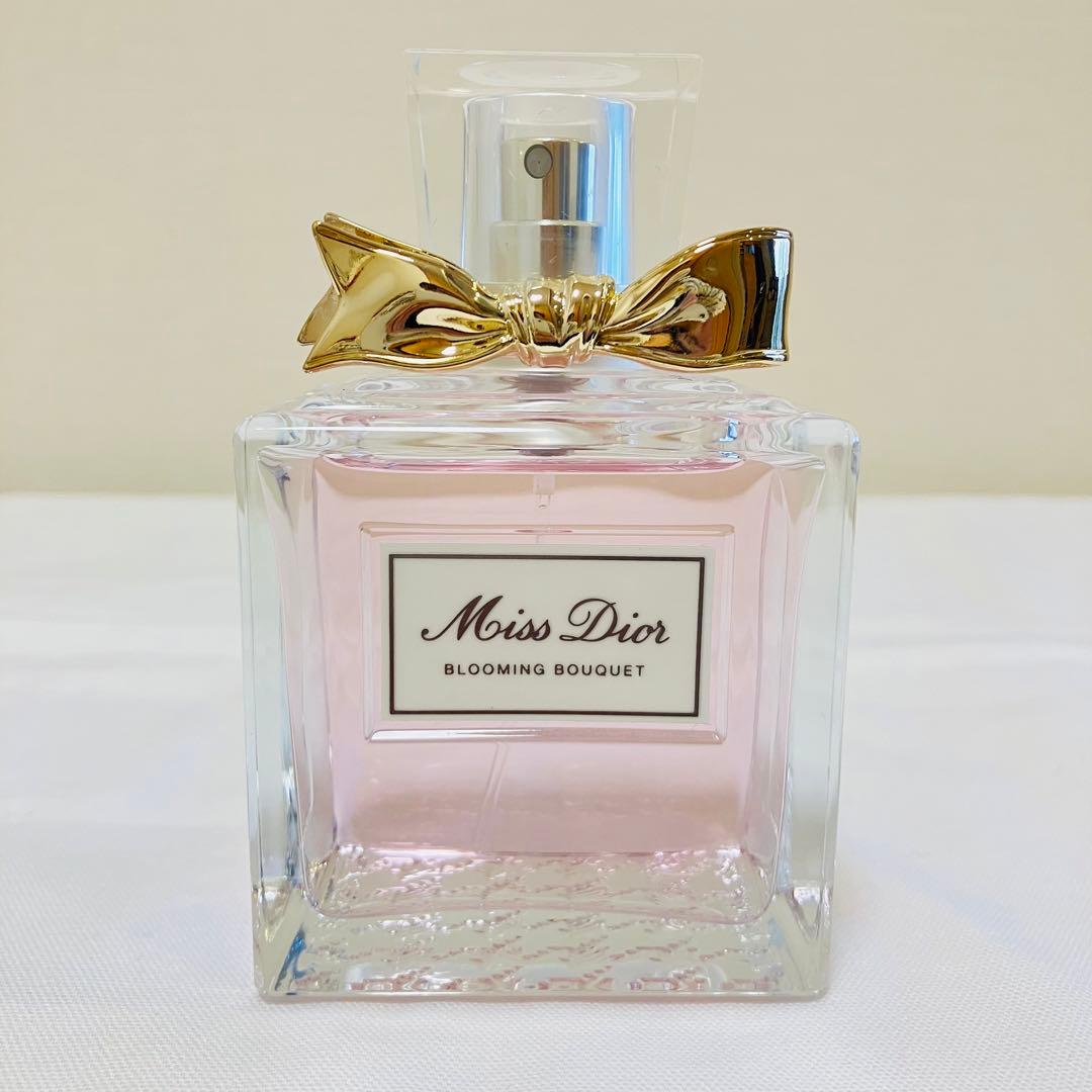 新品　Dior ミスディオール ブルーミングブーケ　オードトワレ　100ml ミス ディオール ブルーミング ブーケ オードトワレをレビュー
