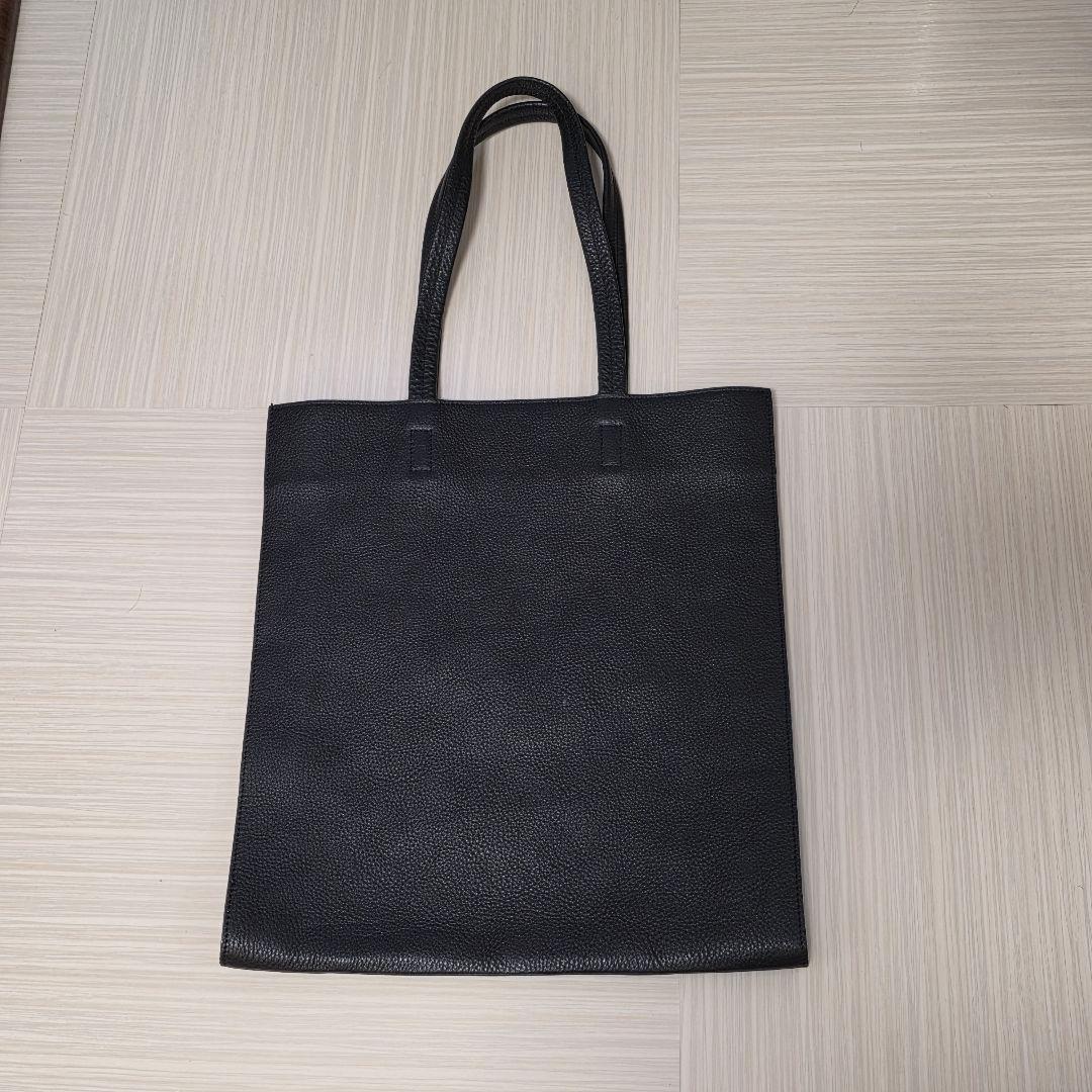 【別注】A×TOMORROWLAND シュリンクレザー トートバッグ TOMORROWLAND （トゥモローランド）の「□□□【別注】A×TOMORROWLAND