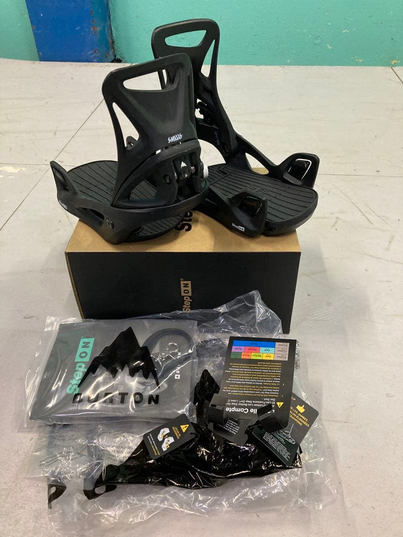 Step On スノーボードビンディング SMALL ブラック 楽天市場】BURTON Kids Smalls Step On® Boots & Binding REFLEX