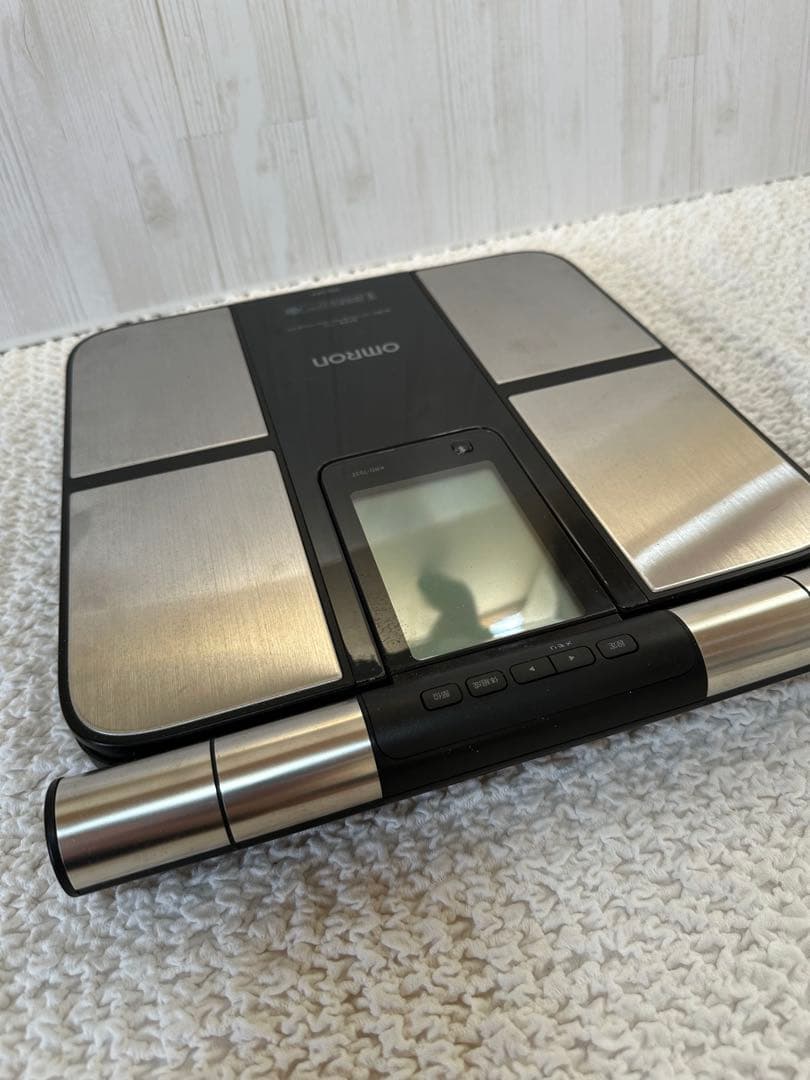 オムロン KRD-703T体重体組成計 カラダスキャン 体重体組成計 KRD-703T カラダスキャン