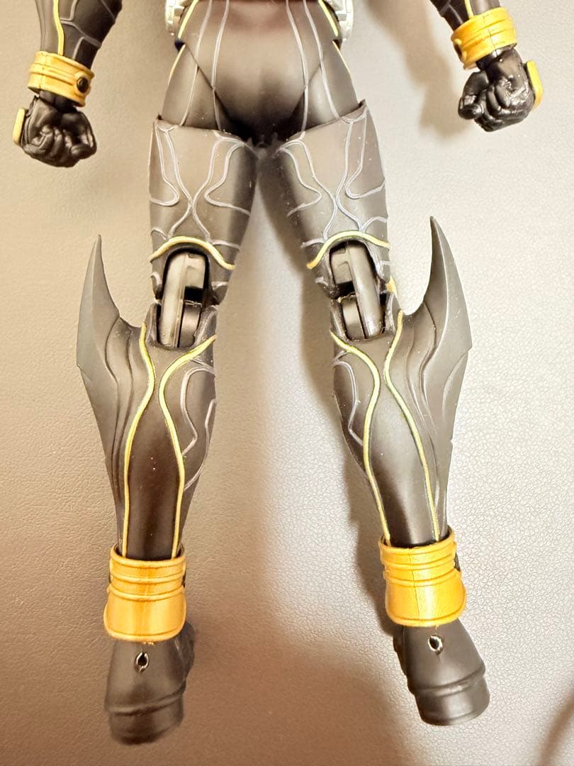 S.H.Figuarts 真骨頂製法 仮面ライダークウガ アルティメットフォーム