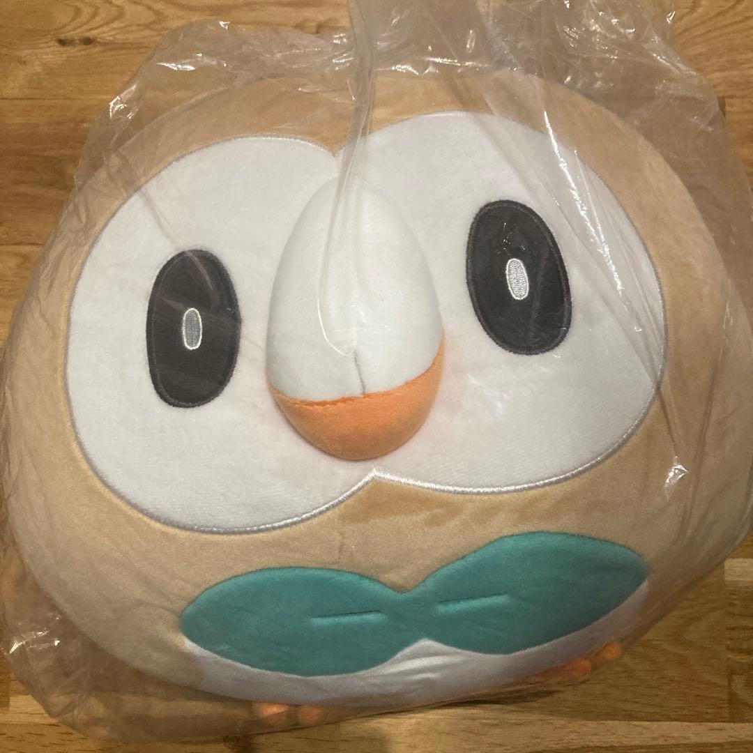 【新品未使用】モクロー　もっちりまんまる　ぬいぐるみ　クッション　タグ付き ポケモンセンター オリジナル モクロー もっちりまんまる ぬいぐるみ