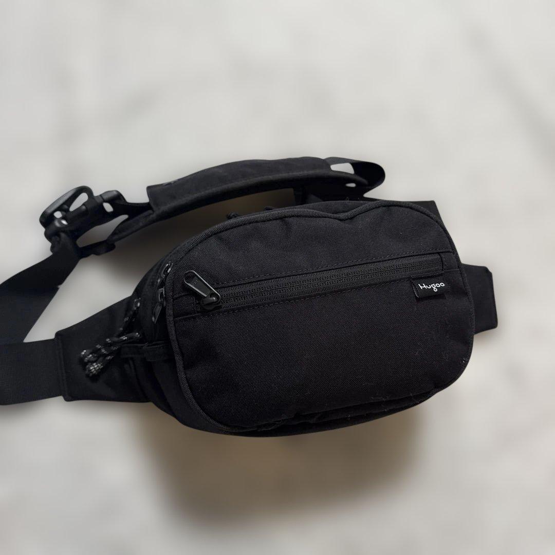 Hugoo ハグー ショルダーバッグ