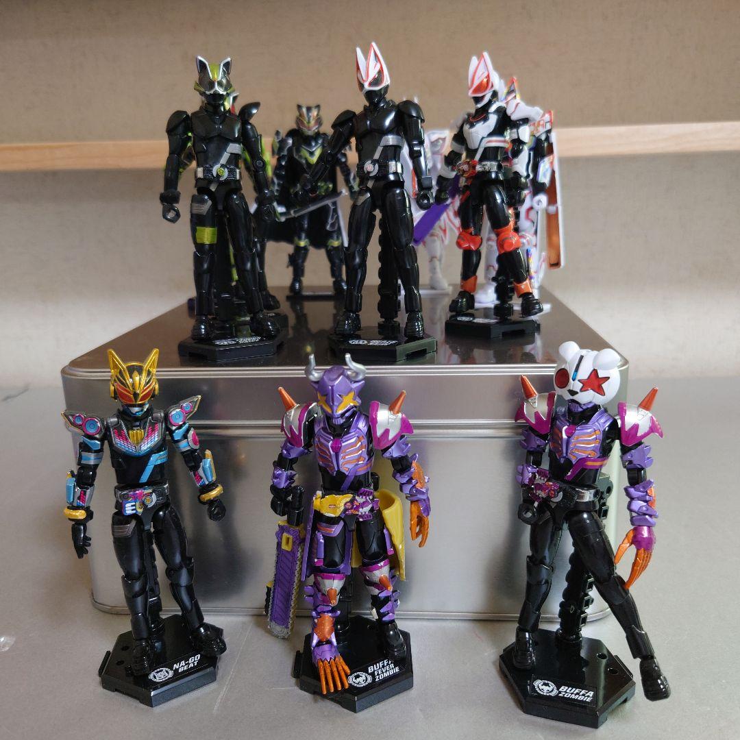 仮面ライダーギーツ 装動 12体＆アイテム等