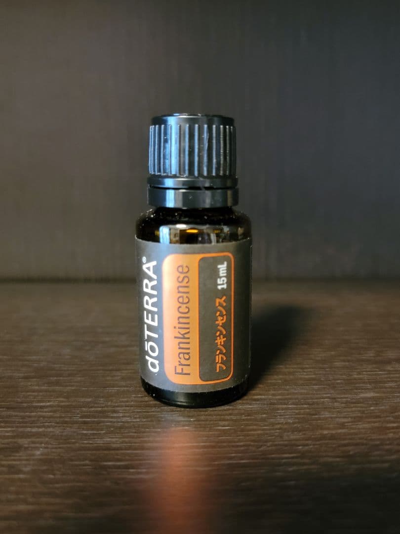 ドテラ　doTERRA フランキンセンス 15ml