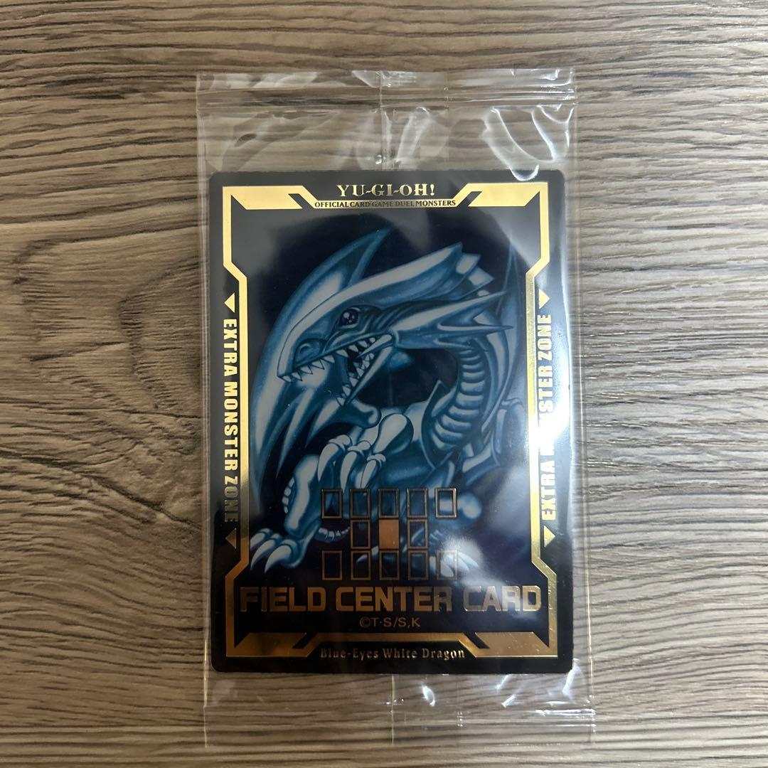 遊戯王 フィールドセンターカード 青眼の白龍 - メルカリ