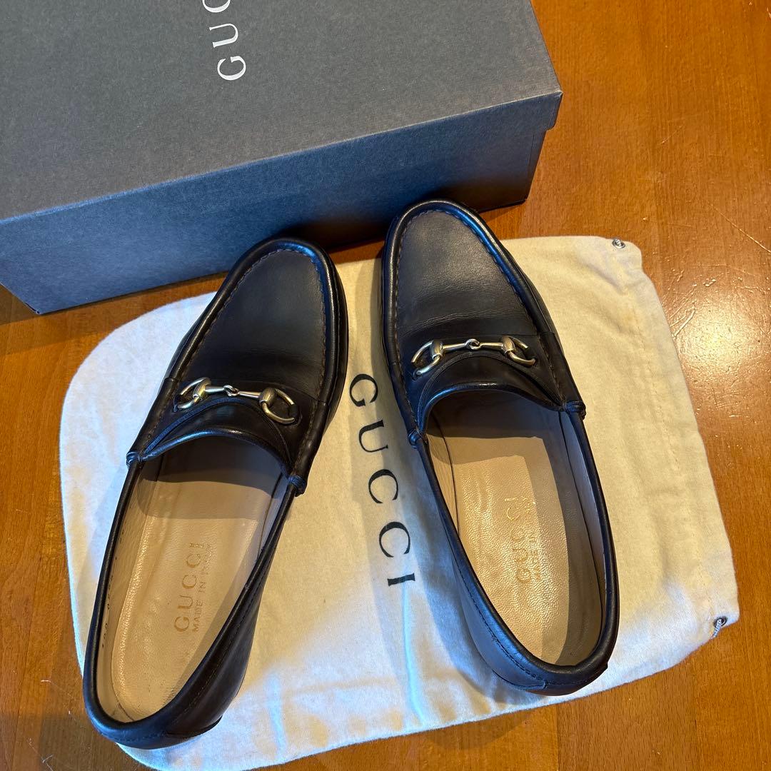 GUCCI ブラック レザー ローファー