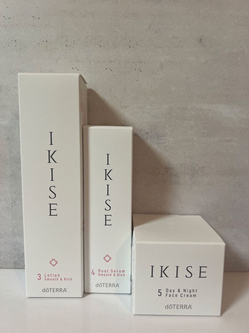 dōTERRA IKISE ローション、セラム、クリーム3点セット未開封