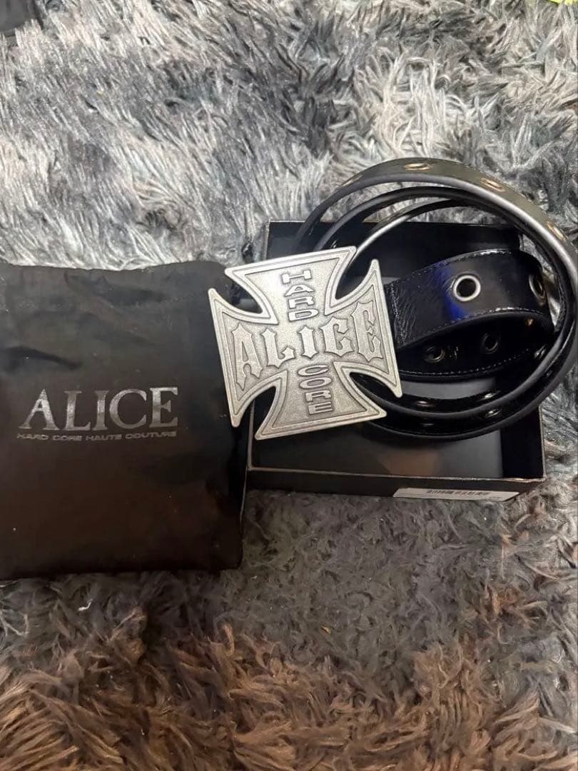 ALICE HOLLYWOOD ベルトnubian購入
