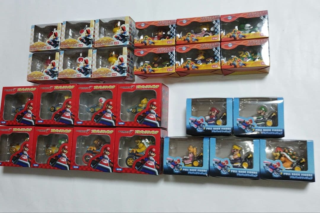 マリオカート　プルバックフィギュア　２５台　箱付き　㉗