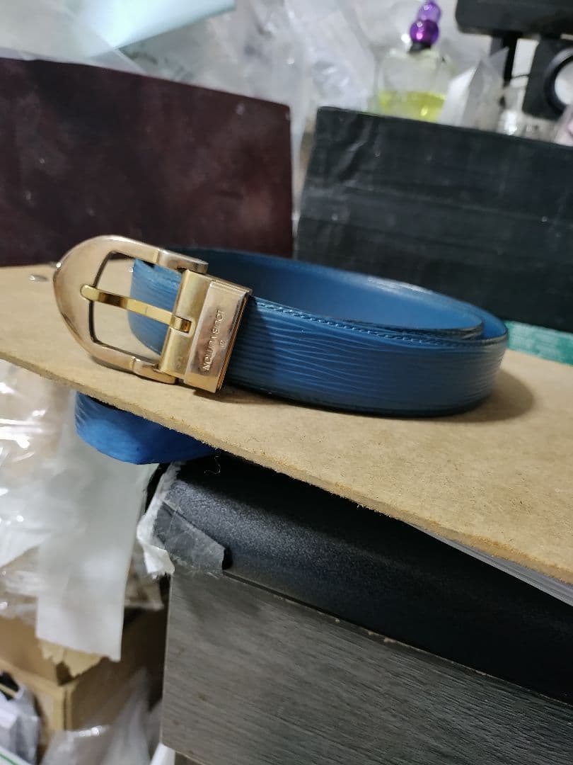 LOUIS VUITTON ルイ・ヴィトン 本革レザーベルト 高級感あり LL