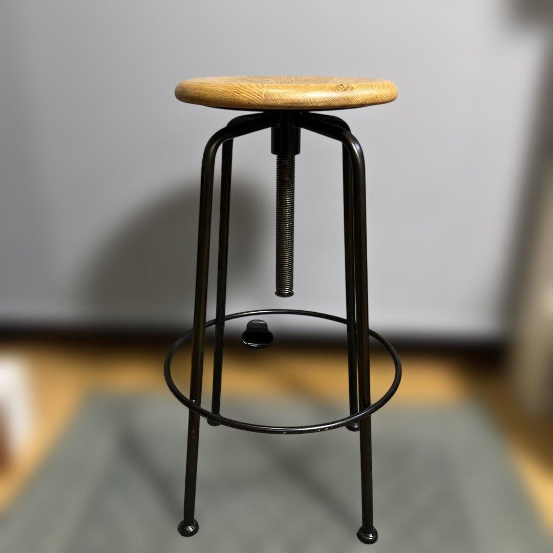 高さ調整可能なバースツール