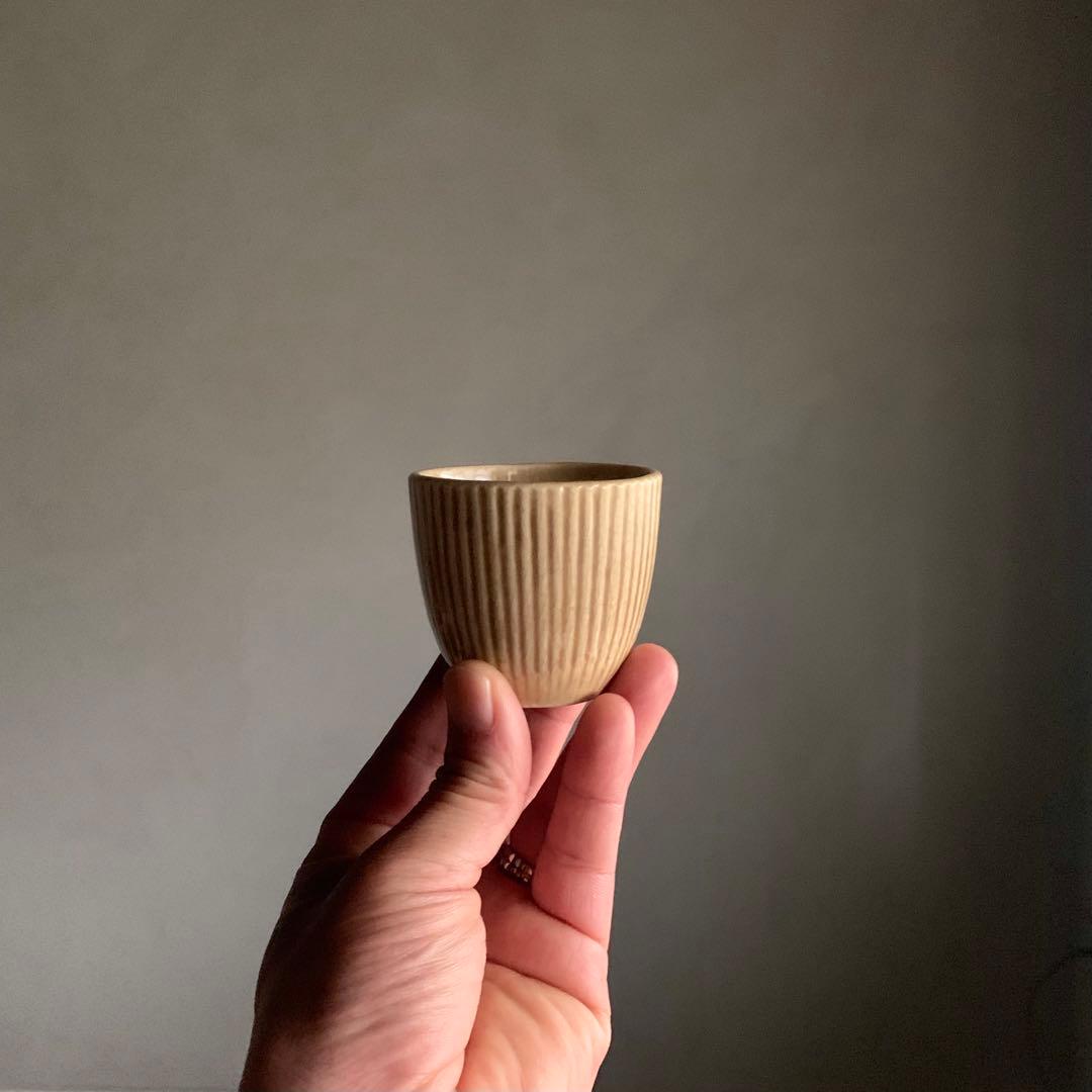 珉平？ 鎬手 筒盃 盃 ぐい呑み ちょこ 酒器 古美術 古道具 アンティーク ぐい呑み おちょこ 平盃 大 鳥獣戯画 酒器 陶器 おしゃれ 美濃焼 業務