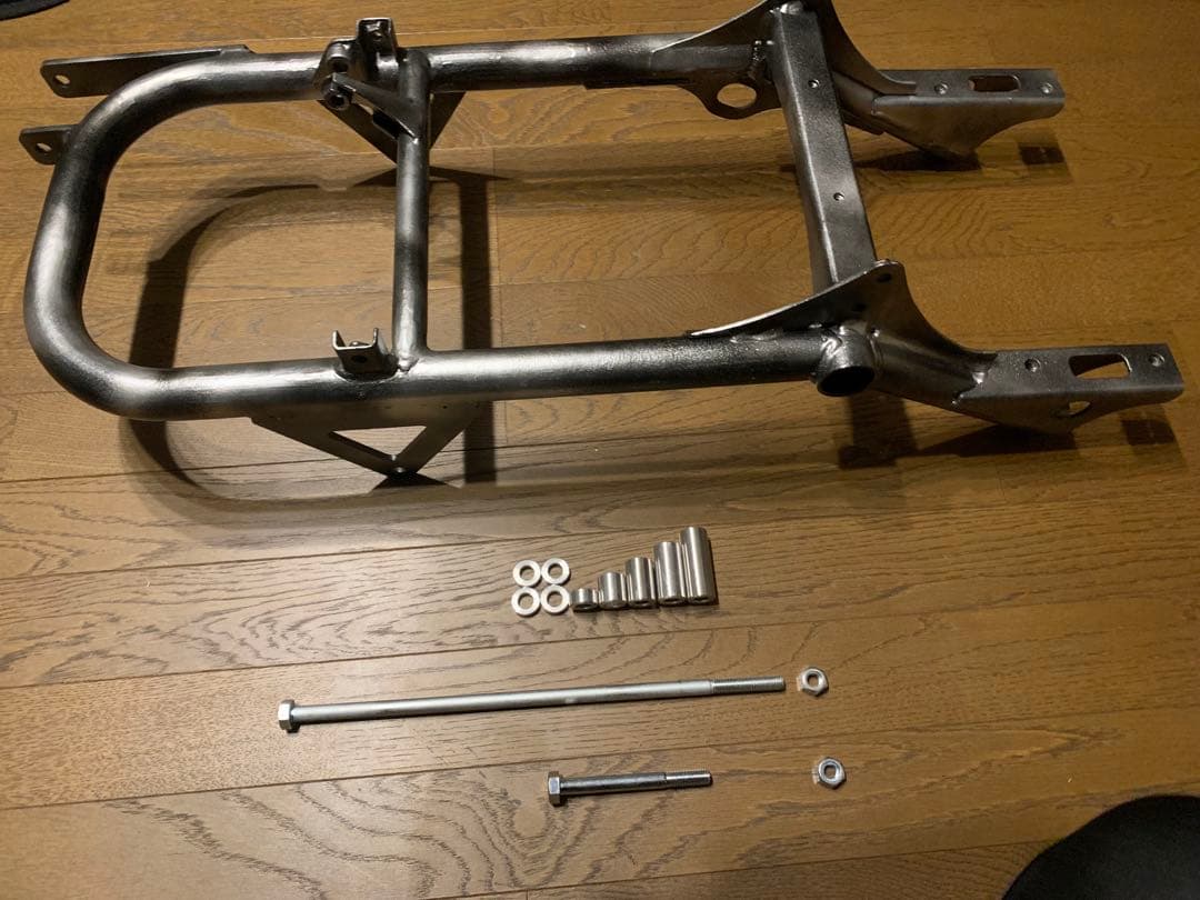 直吊りフレーム+リアハブ変換スペーサー+スパイクフレームキャップ　セット