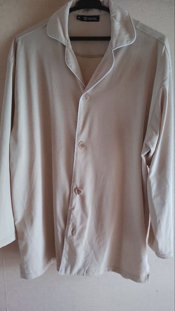 TENTIAL バクネ ドライ 上下　クリーム色 長袖　パジャマ 　パンツ　M