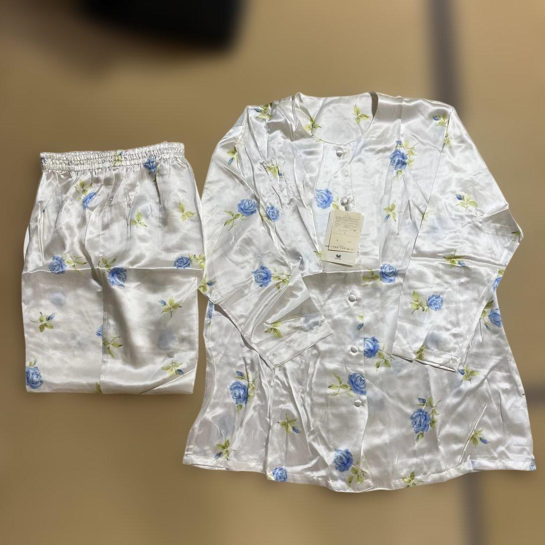 メ*ロ様 ワコール　絹　シルク　花柄　バラ　パジャマ ワコール／睡眠科学 【シルク100％】ここちよく眠れるパジャマ 上品