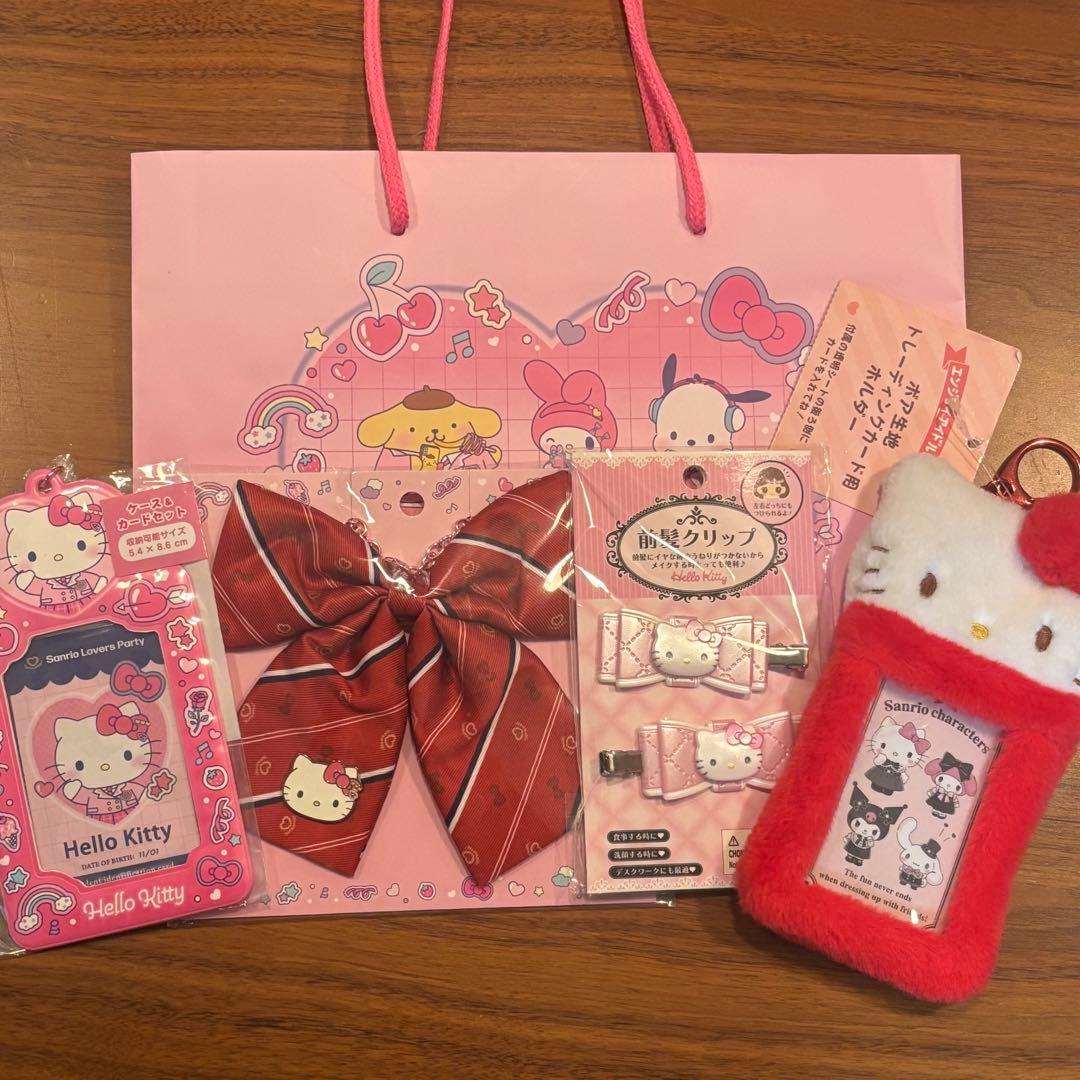 サンリオ　ハローキティ　5点　まとめ売り　トレカケース　キーホルダー　ショッパー