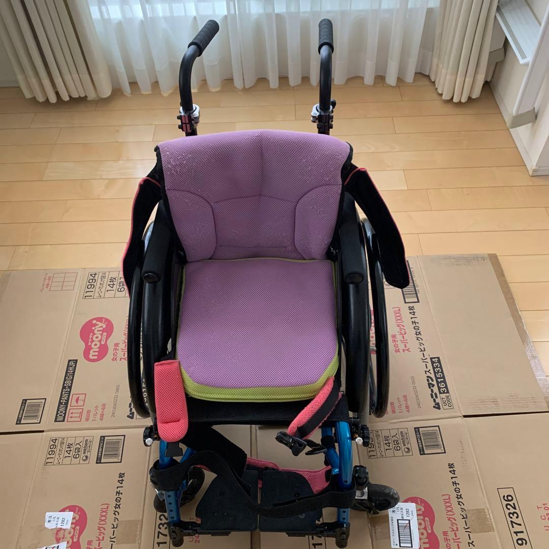 引き取り限定　介助用車椅子 子供用　モンスターズインク