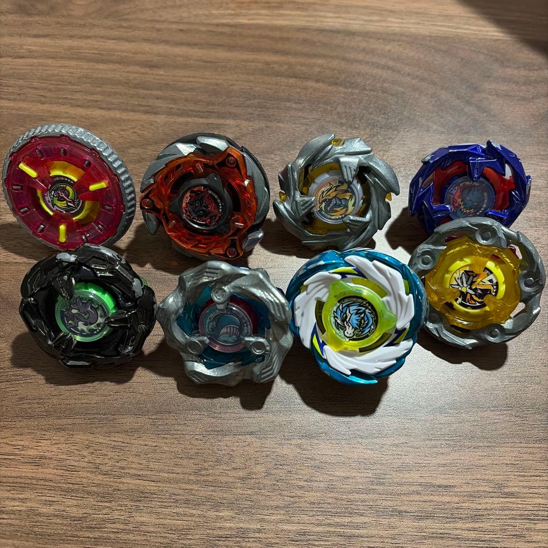 ベイブレードX 環境パーツ まとめ売り ランチャー付き 国内正規品 最終値下げ！ BEYBLADE X UX-18 ランダムブースターVol.8｜ブースター｜限定品や新作
