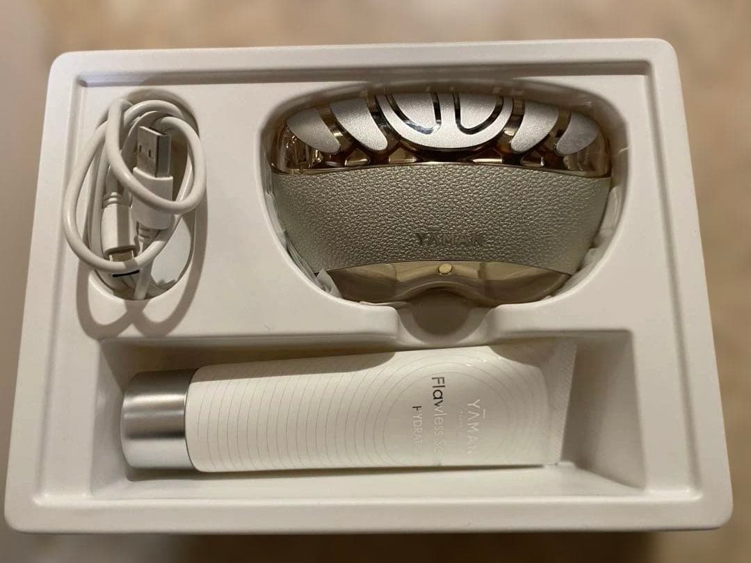 YA-MAN リフトロジーYJFD1N 美顔器 リフトロジー リフトケア特化型美顔器 ゴールド YJFD1N [EMS美顔器