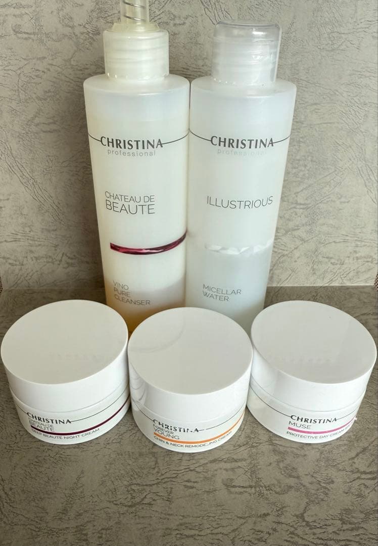 クリスティーナ イラストリアス・シャトーデボーテ・ミューズ他