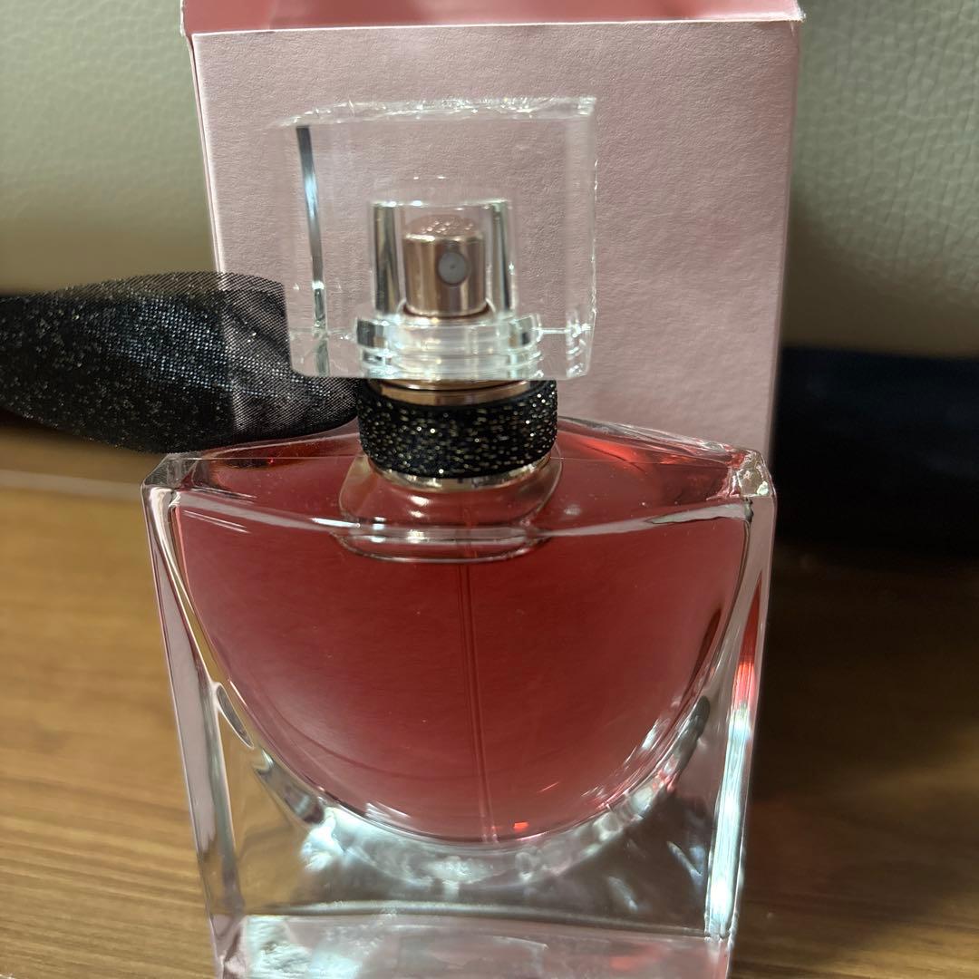 ランコムラヴィエベルレクストレ香水