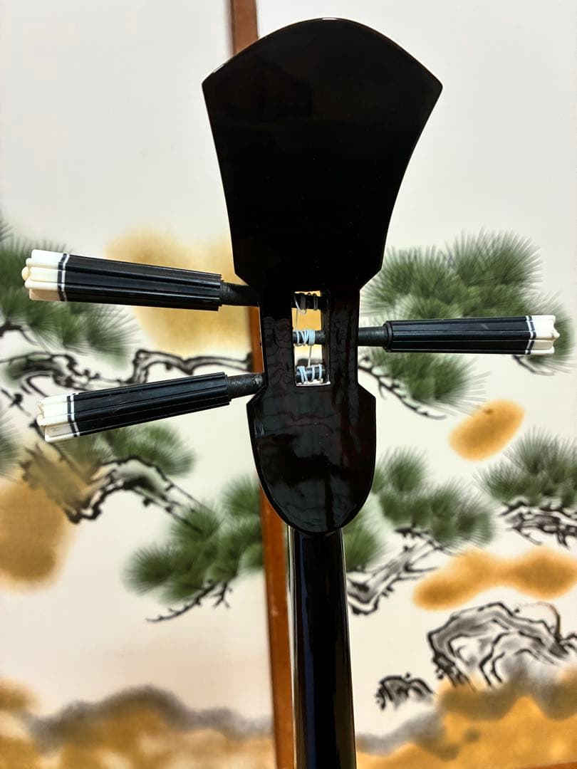 沖縄三線！黒木上質カマゴン！知念大工型！本張り【一枚張り】 - メルカリ