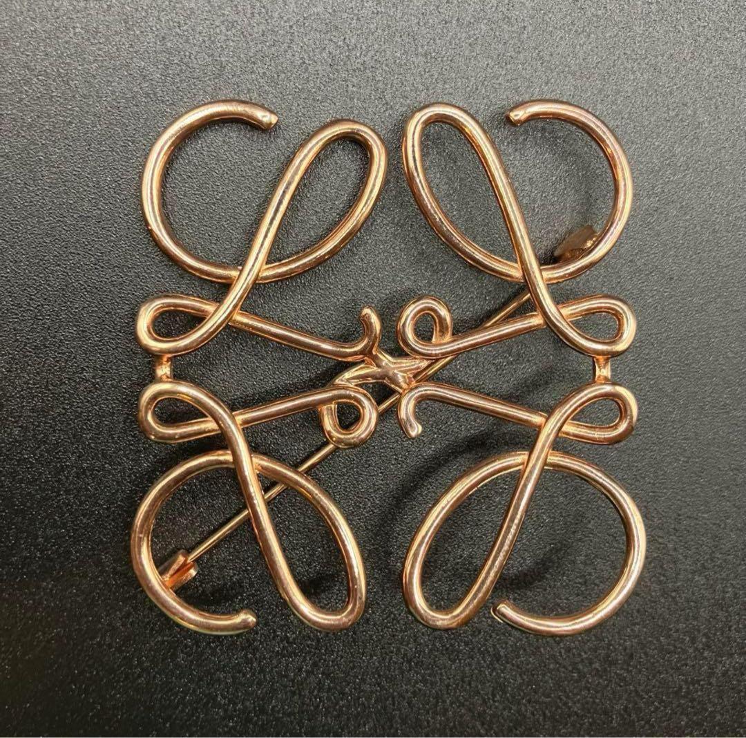 ロエベ　ブローチ　ピンクゴールド