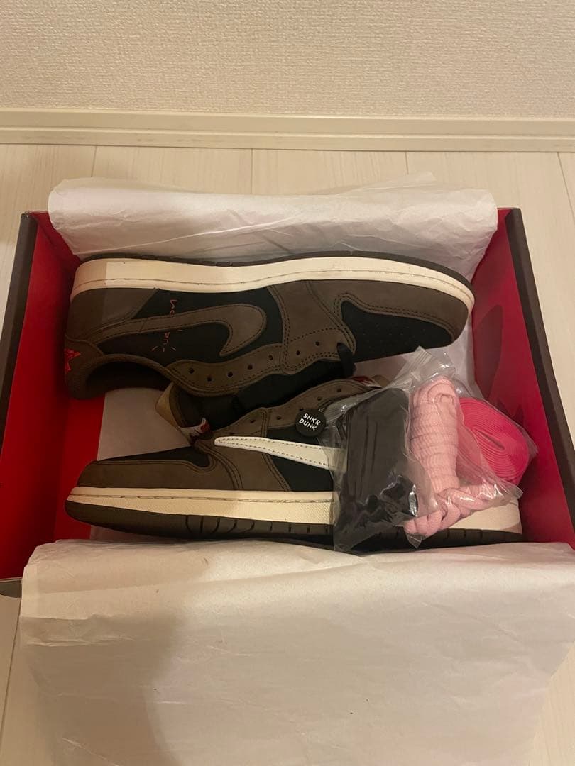 靴 Travis Scott NIKE Air Jordan 1