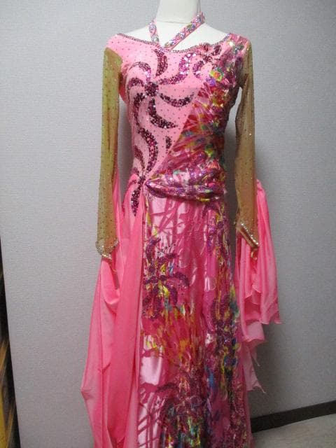 社交ダンス　ROBINHOODロビンフッド　ピンクキラキラドレス