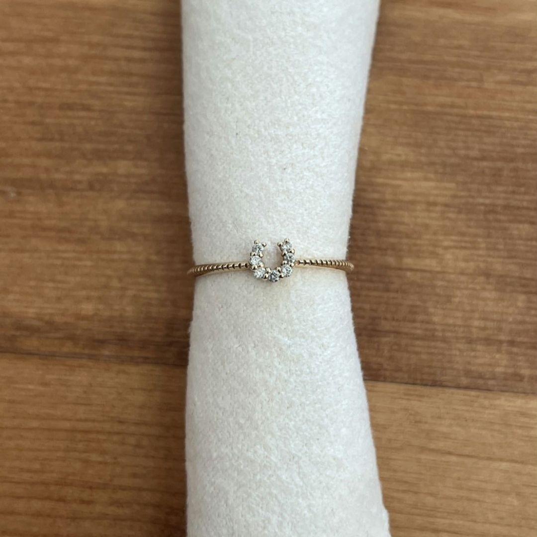 ま*な様 ete K10 ダイヤモンド ホースシュー リング 9号 証明書 ま*な様 ete K10 ダイヤモンド ホースシュー リング 9号 証明書 - メルカリ