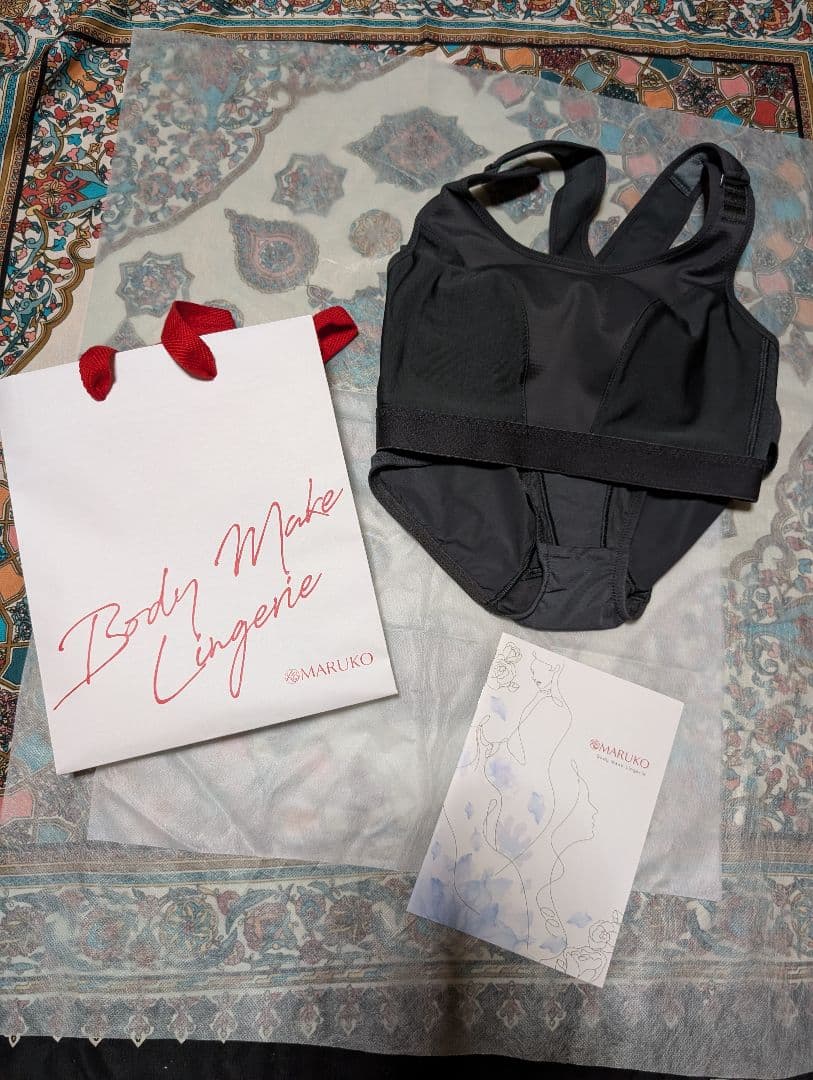 MARUKO ハイスポーツブラ A70 ・ショーツМ