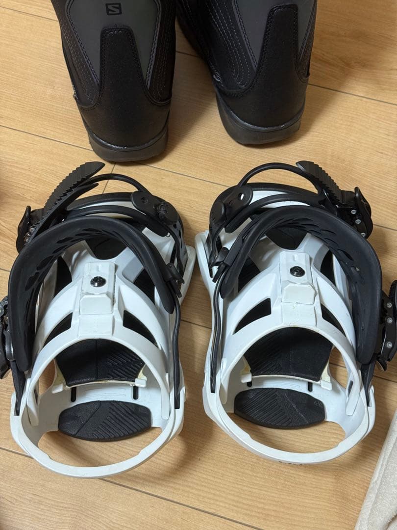 スノーボードビンディング　リンク