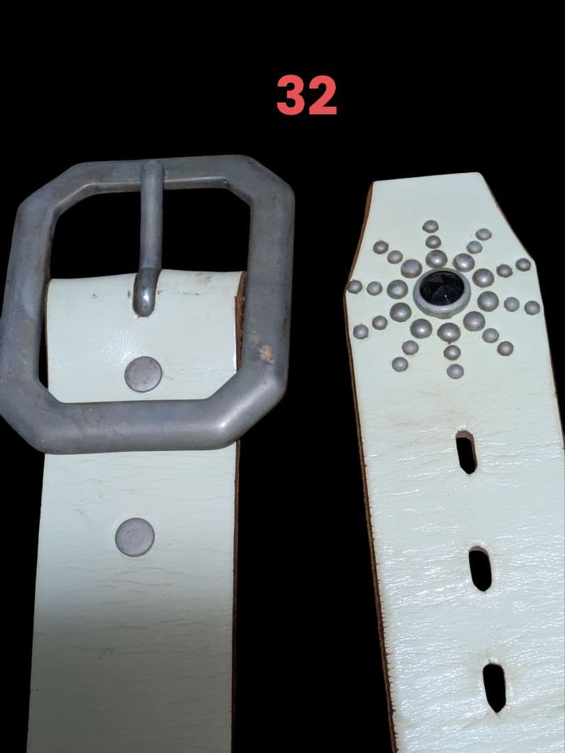 ネ*ル様 HTC シルバースタッズ×クリアストーン 32