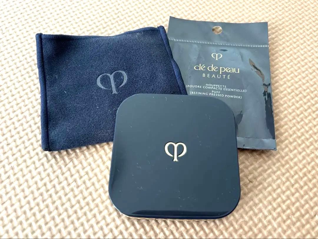 クレ・ド・ポーボーテ プードルコンパクトエサンシエルn フェイスパウダー