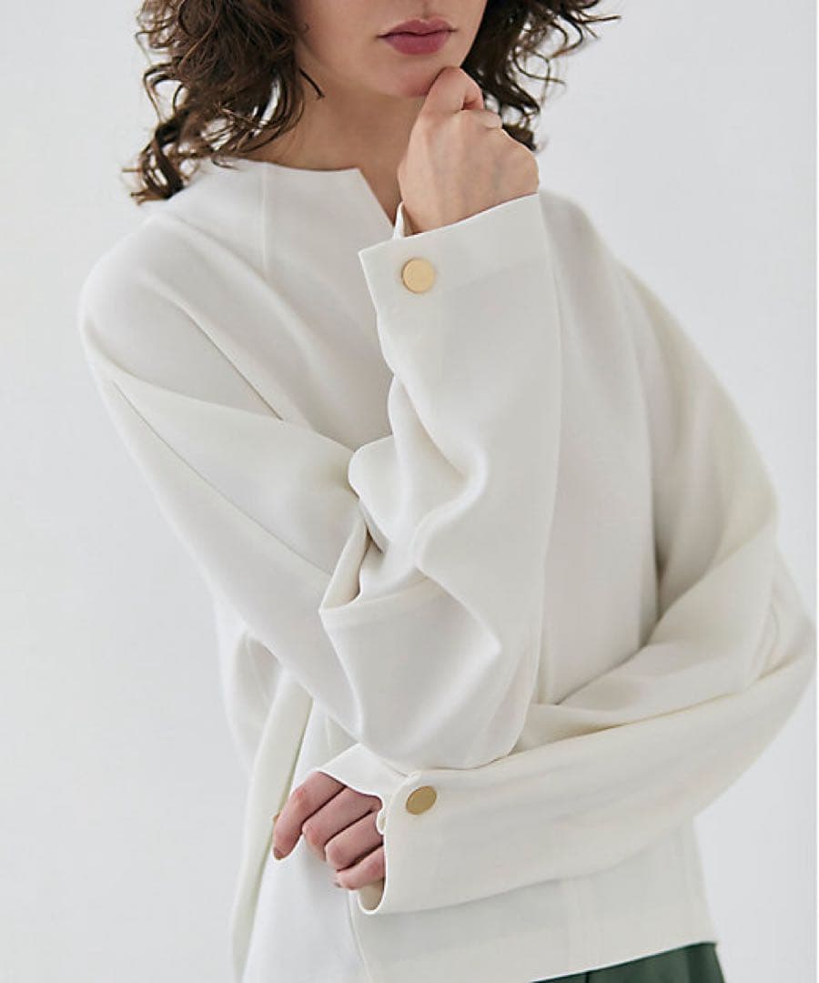 ベイジ 【洗える】RUE / スリットネックフォルムブラウス ホワイト L