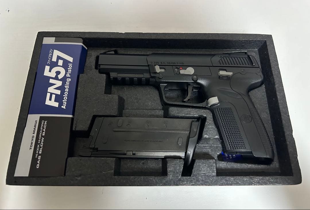 【未使用品】東京マルイ ファイブセブン FN 5-7 ガスブローバックガン