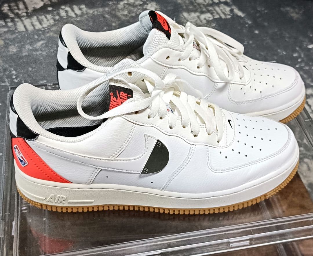 NIKE AIR FORCE 1 ’07 LV8 NBA/ナイキ エアフォース1