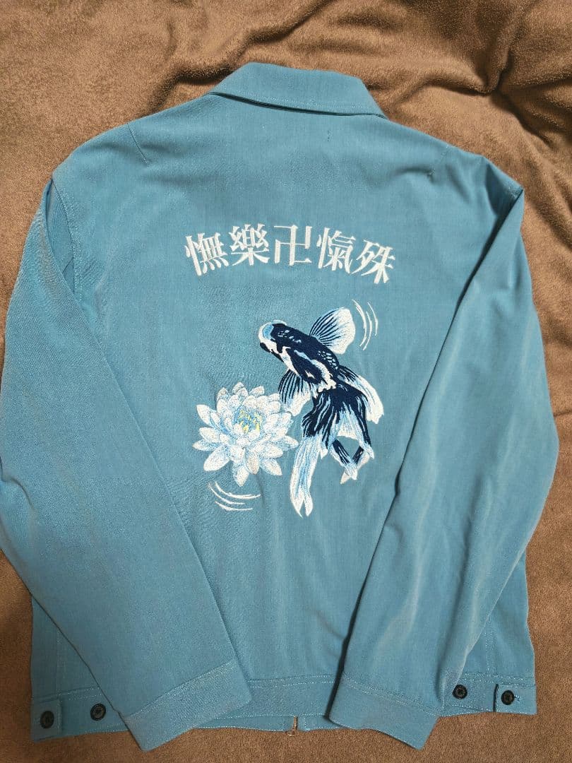 美品 VANQUISH 日本限定 デニム色 スカジャン 花 vintage 美品 VANQUISH 日本限定 デニム色 スカジャン 花 vintage VANQUISH