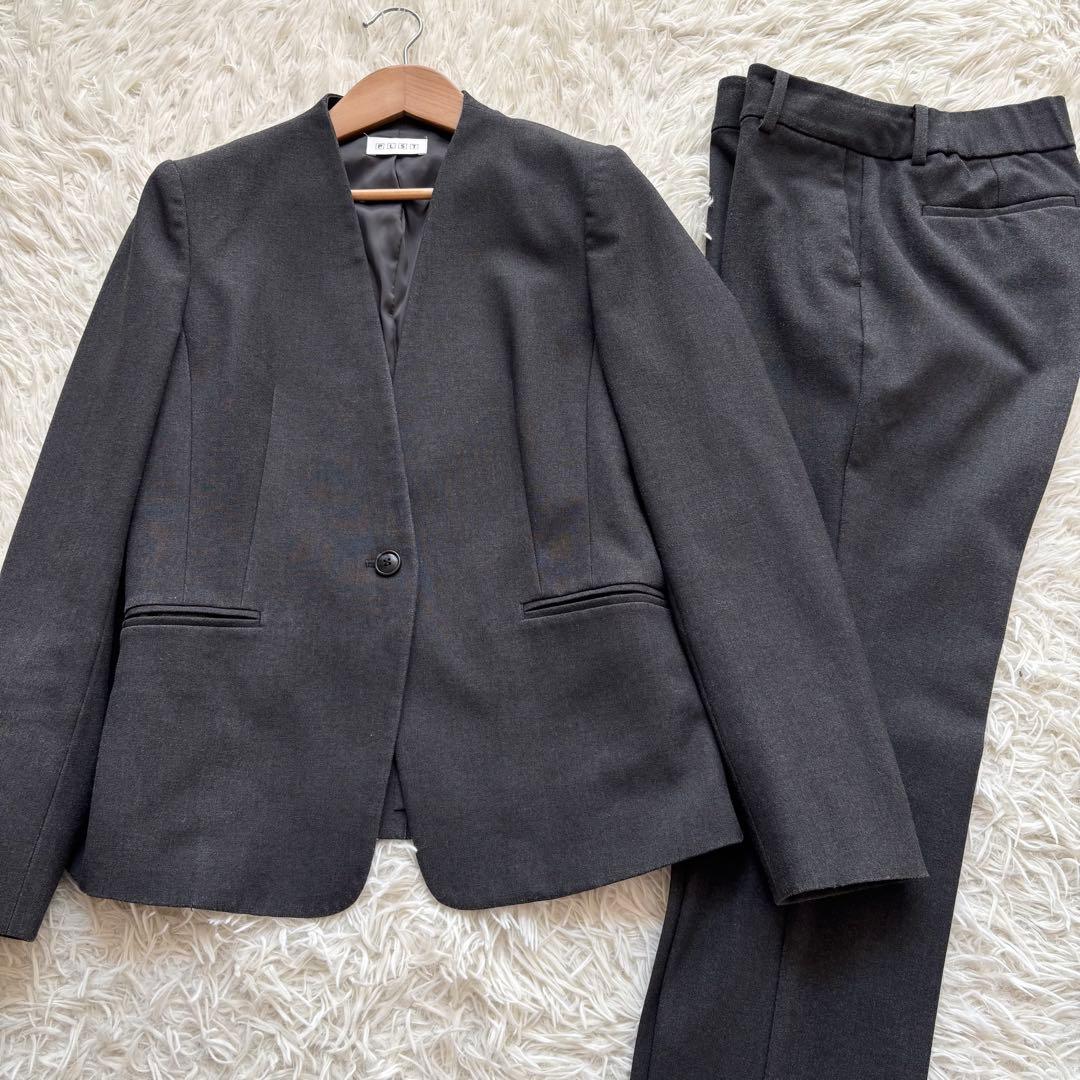 プラステ ウォームリザーブ カラーレス パンツスーツ セットアップM チャコール PLST(プラステ)公式 | ウォームリザーブカラーレスジャケット