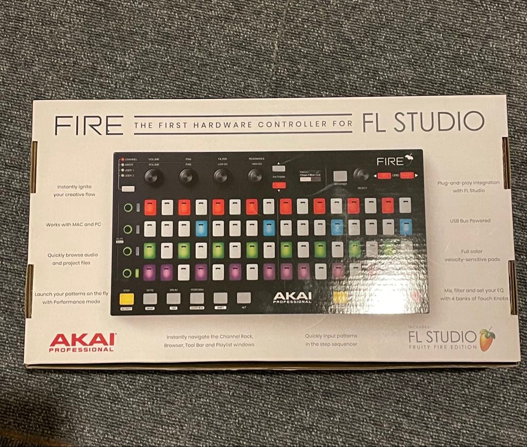 AKAI FIRE FL STUDIO コントローラー