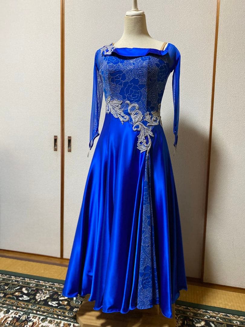 鮮やか青色ドレス 社交ダンス（セキネ）