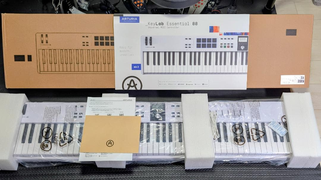 本物ピアノ打感 ARTURIA KeyLab Essential MK3 88鍵 ARTURIA KeyLab Essential mk3 シリーズに88鍵が登場。