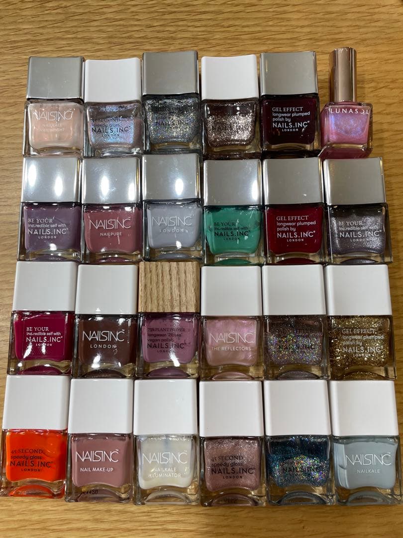 Nails Inc. ネイルカラー 23本セット+ルナソルおまけ