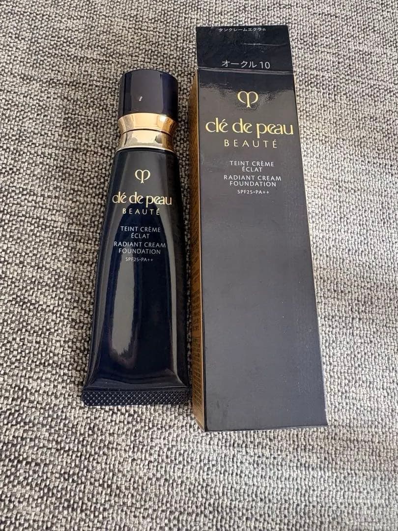 資生堂 クレ・ド・ポー ボーテ タンクレームエクラn オークル10