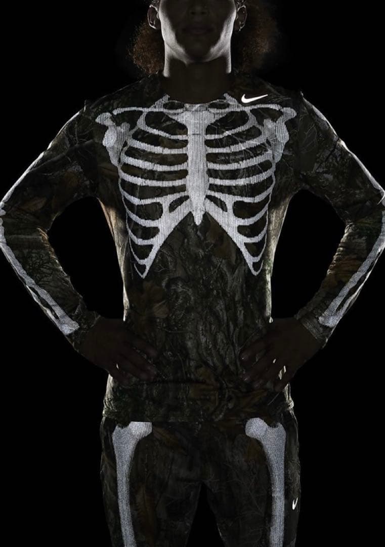 セットアップ】ナイキ ランニング リアルツリー リフレクター ロンT