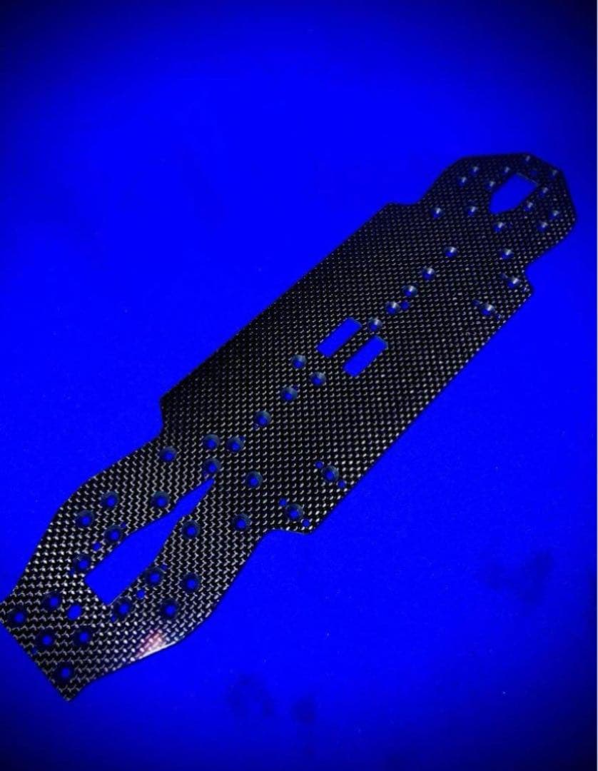 シュマッカー 製　Mi9用　シャーシ　蕨山Carbon